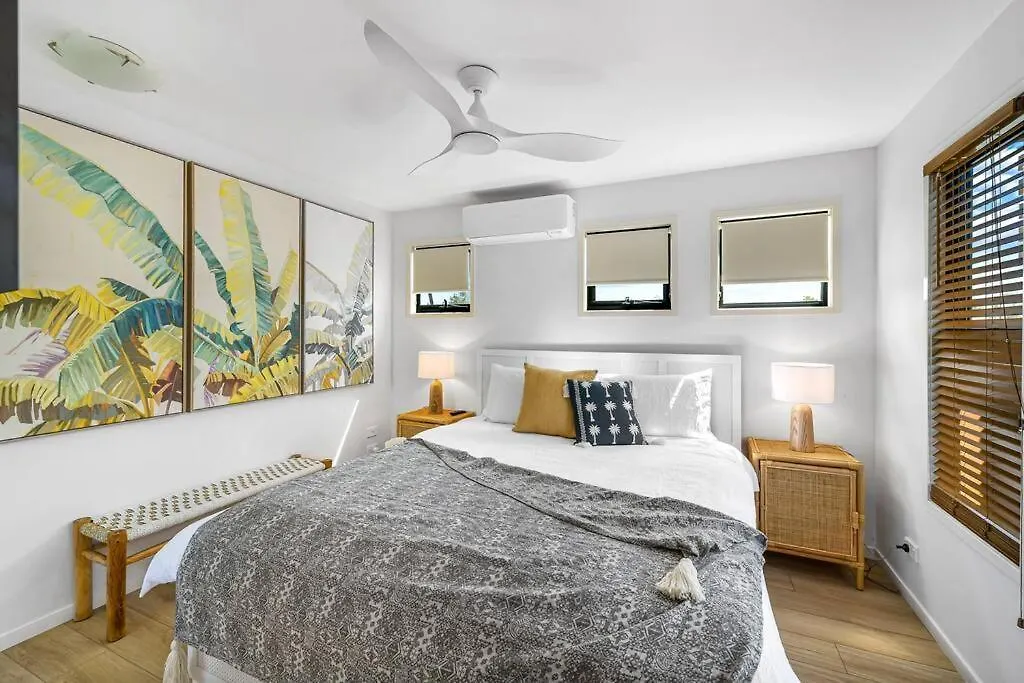 Holiday home Little Fern House Villa Mudjimba Australia