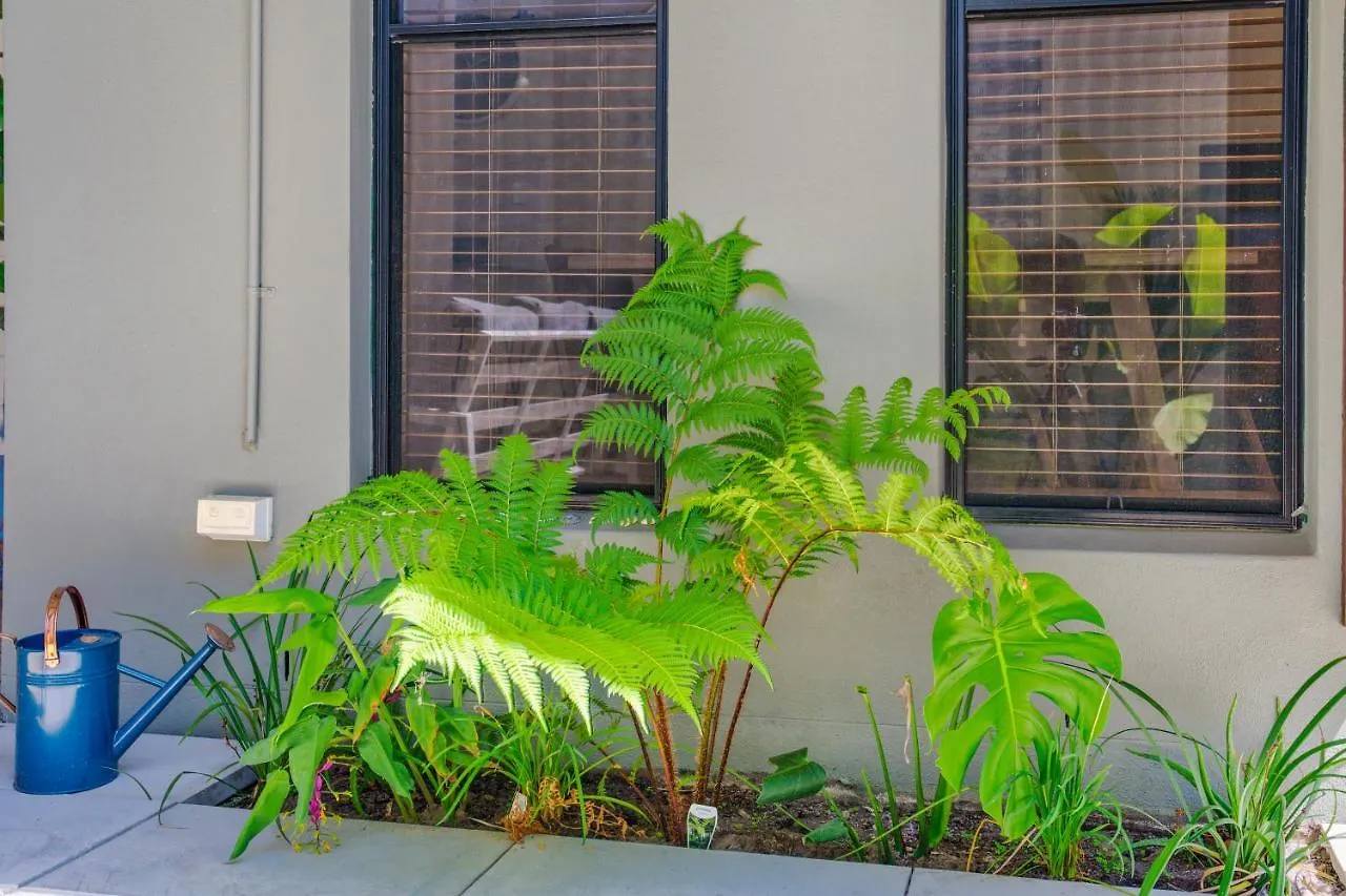 Holiday home Little Fern House Villa Mudjimba Australia